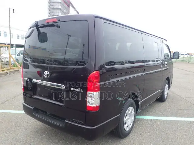 Toyota HiAce 2021 Red