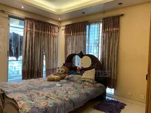 বনানীতে ৩ বেডরুমের অ্যাপার্টমেন্ট বিক্রয়