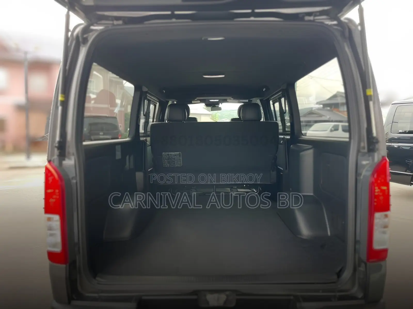 Toyota HiAce 2021 Grey