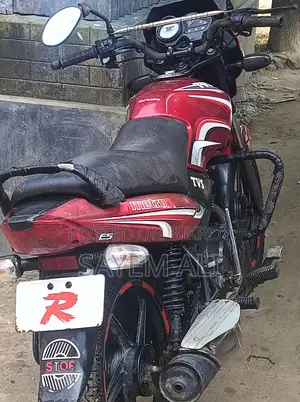 TVS Metro 2021 Red