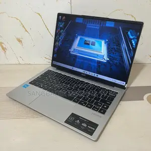 Laptop Acer 3GB Intel SSD 256GB