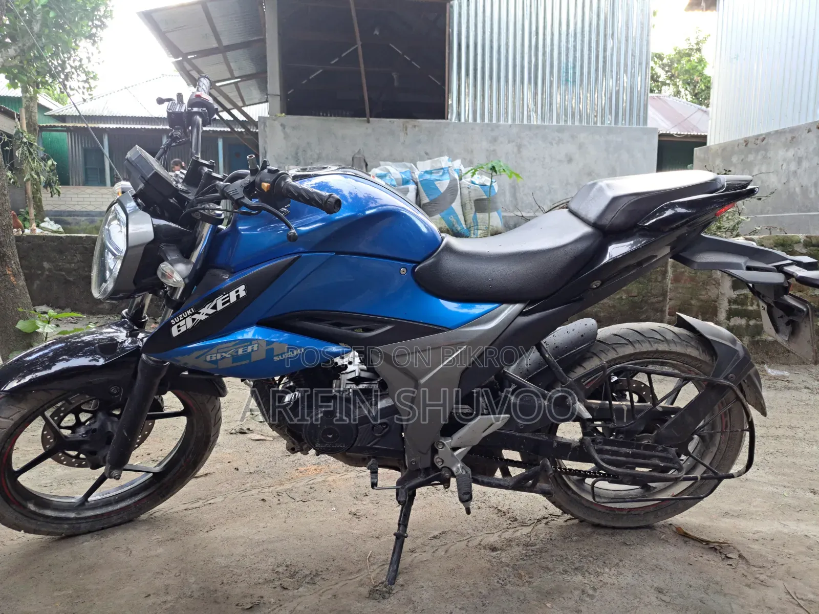 সুজুকি জিক্সার ২০২০ নীল
