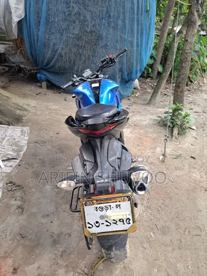 সুজুকি জিক্সার ২০২০ নীল
