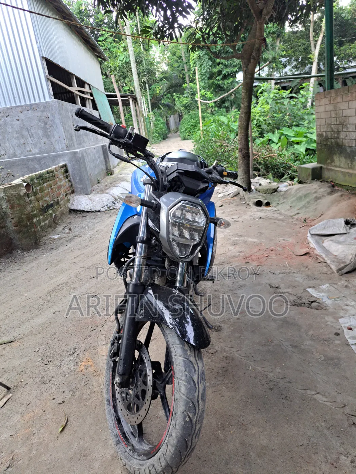 সুজুকি জিক্সার ২০২০ নীল