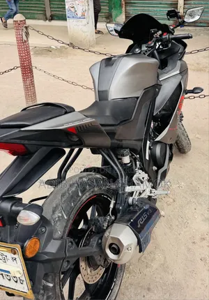Yamaha R15 V3 2021 Gray