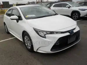 Toyota Corolla 2021 Pearl