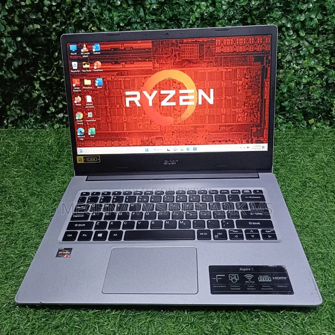 Laptop Acer 4GB Intel SSD 500GB