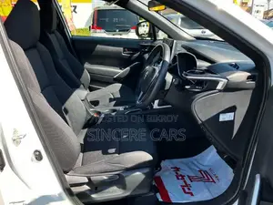 Toyota Corolla 2021 Pearl
