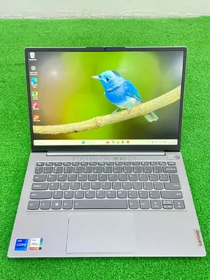 ল্যাপটপ Lenovo 4GB Intel SSD 500GB