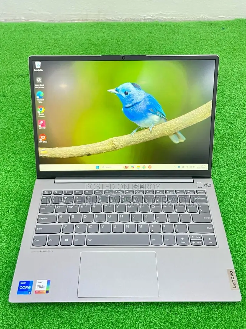 Laptop Lenovo 4GB Intel SSD 500GB
