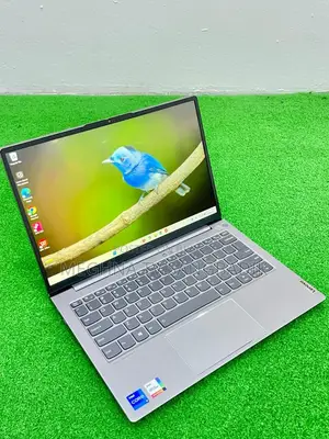 Laptop Lenovo 4GB Intel SSD 500GB