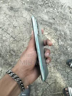 Oppo Reno6 Pro+ 5G 256 GB White