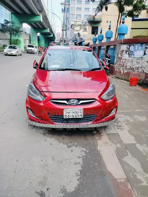 হুন্ডাই অ্যাকসেন্ট ২০১২ লাল