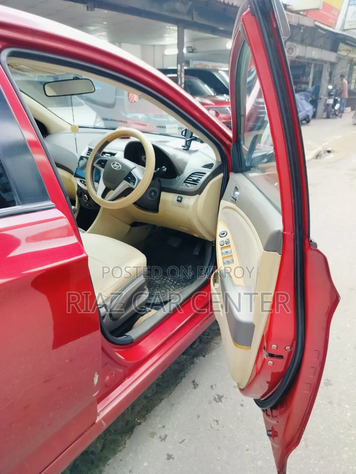 Hyundai Accent 2012 Red