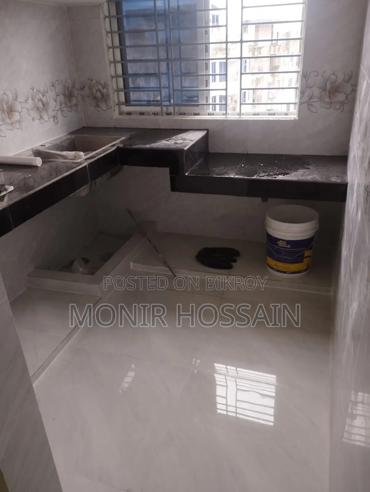 উত্তরা - ঢাকা ১২৩০, উত্তরায় ফার্নিশড ৩ বেডরুমের অ্যাপার্টমেন্ট বিক্রয়
