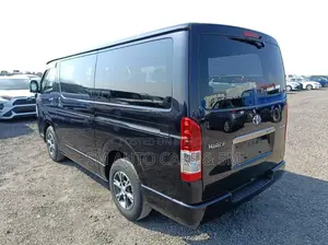 Toyota HiAce 2022 Black