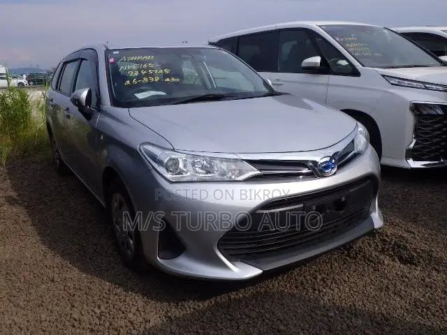 Toyota Corolla Fielder 2021 Silver
