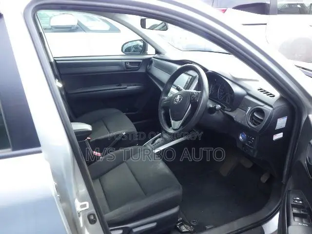 Toyota Corolla Fielder 2021 Silver