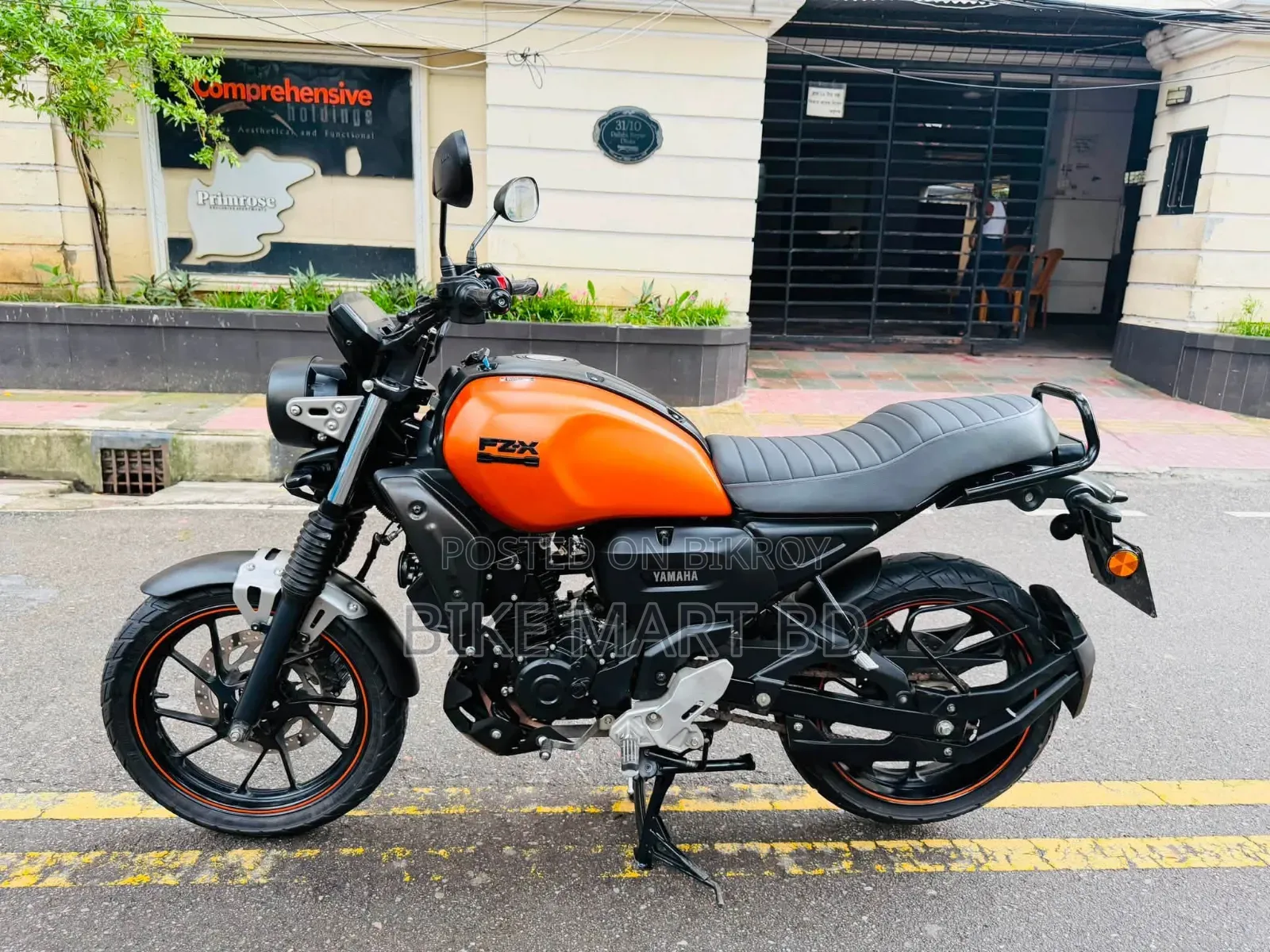 Yamaha FZ 2024 Orange
