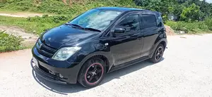 Toyota IST 2005 Black