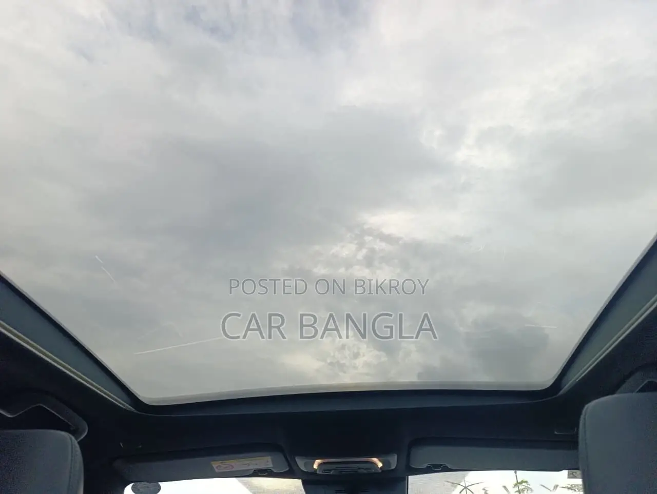 টয়োটা করোলা ক্রস ২০২৬ পার্ল