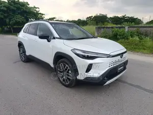 টয়োটা করোল্লা ক্রস ২০২৬ পার্ল