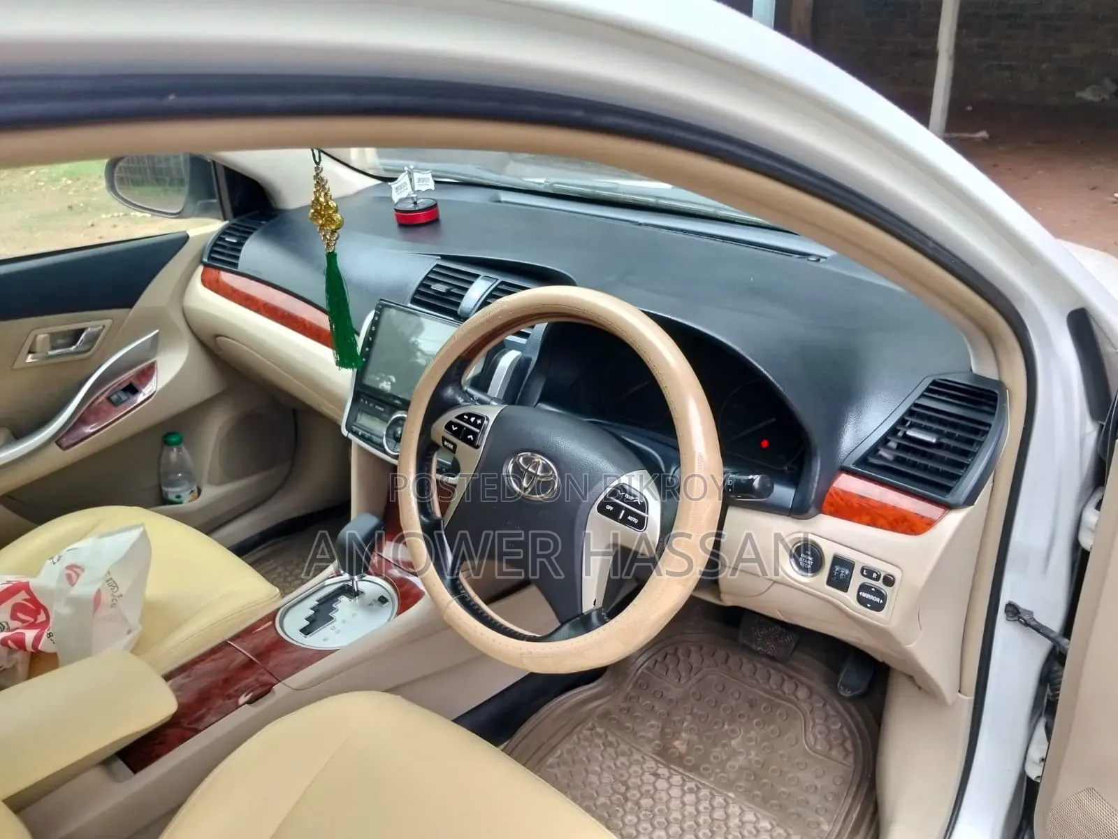 Toyota Premio 2013 Pearl