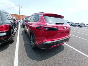 Toyota Corolla Cross 2025 Red