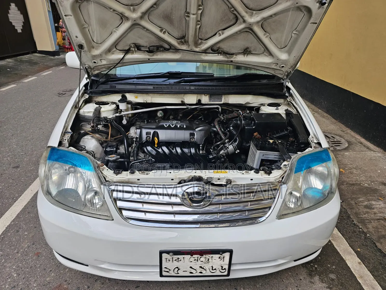 Toyota Corolla 2002 White