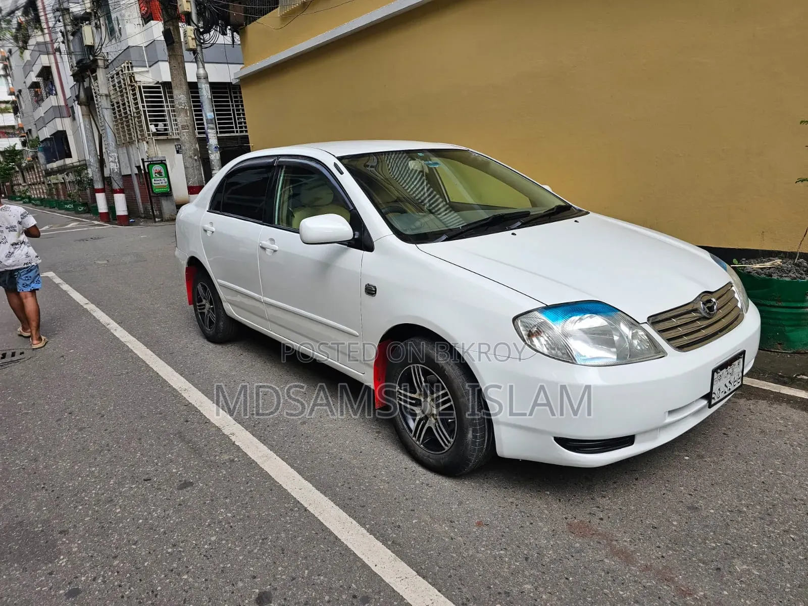 Toyota Corolla 2002 White