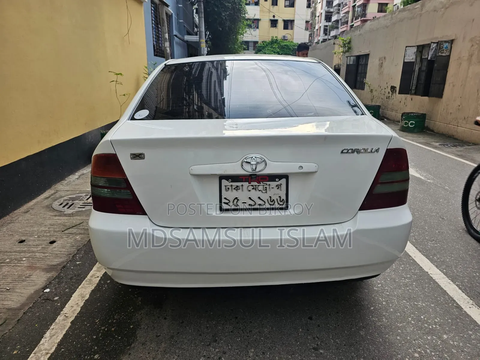 Toyota Corolla 2002 White