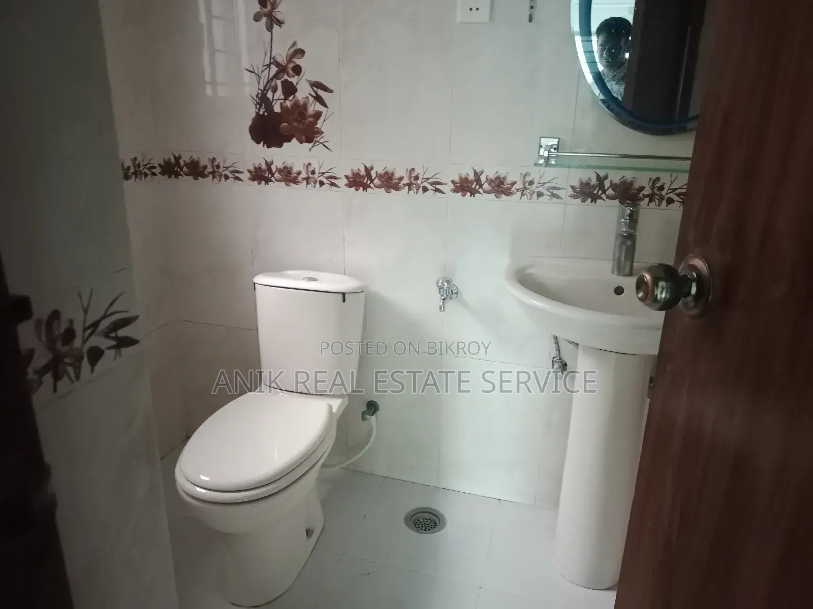 4-Bedroom Apartment in Anik Real Estate, Gulshan for Rent