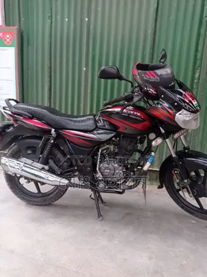 বাজাজ ডিসকভার ১২৫ ২০১৬ লাল