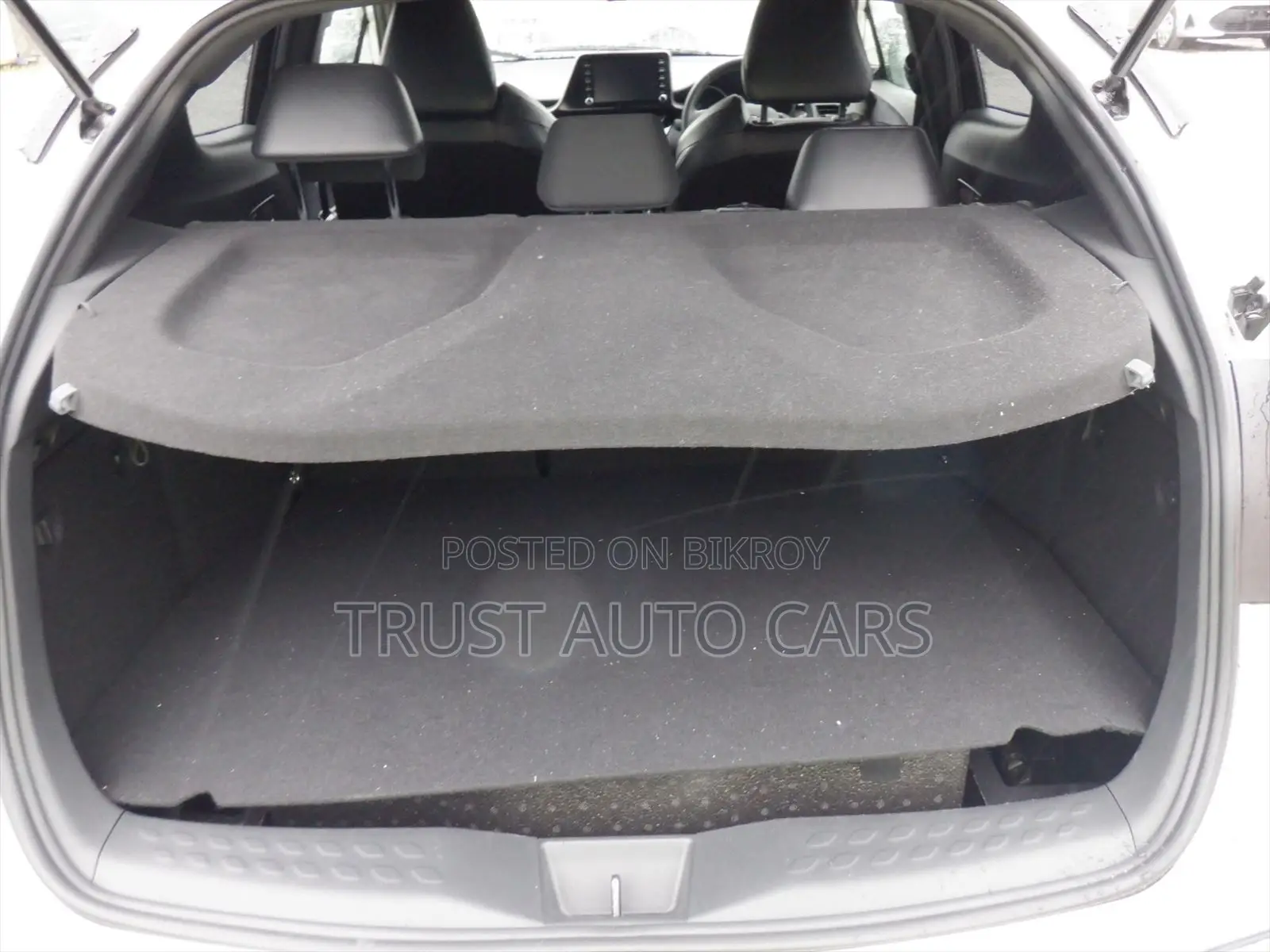 Toyota C-HR 2022 White