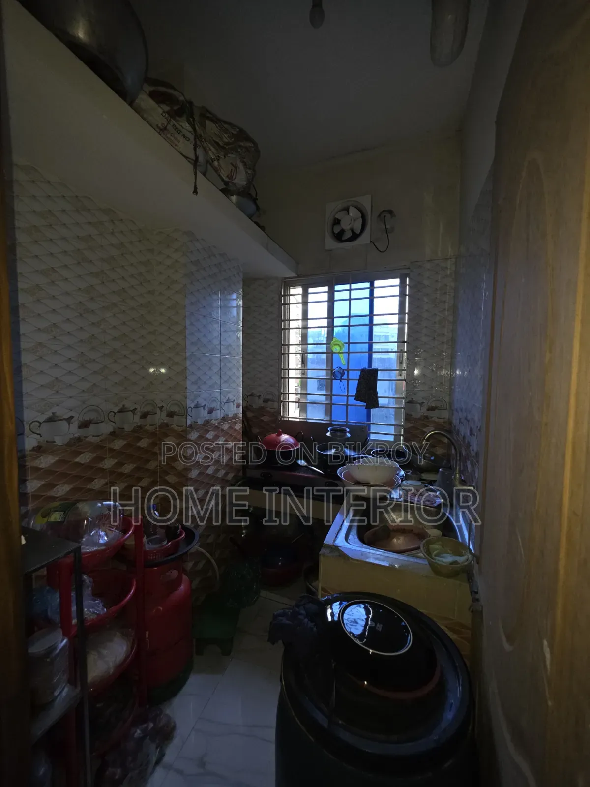 শাহজাদপুরে ৩ বেডরুমের অ্যাপার্টমেন্ট বিক্রয়