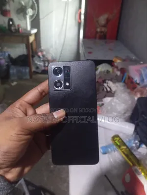 অপ্পো এফ২১ প্রো ১২৮ জিবি কালো