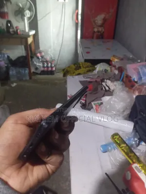 অপ্পো এফ২১ প্রো ১২৮ জিবি কালো