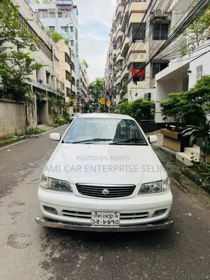 টয়োটা করোনা প্রিমিও ২০০০ সাদা