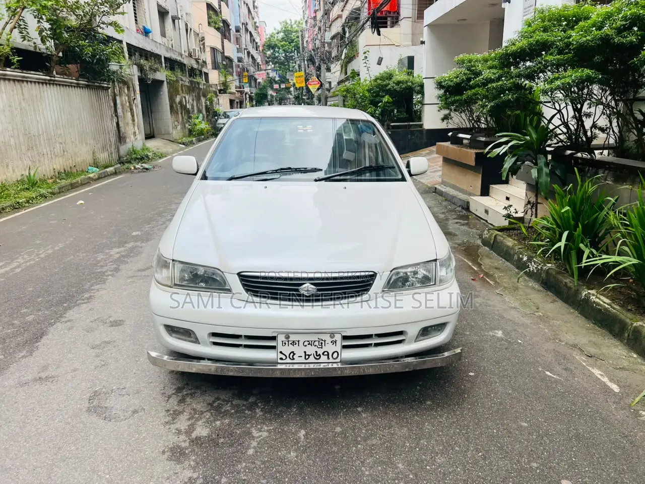 টয়োটা করোনা প্রিমিও ২০০০ সাদা