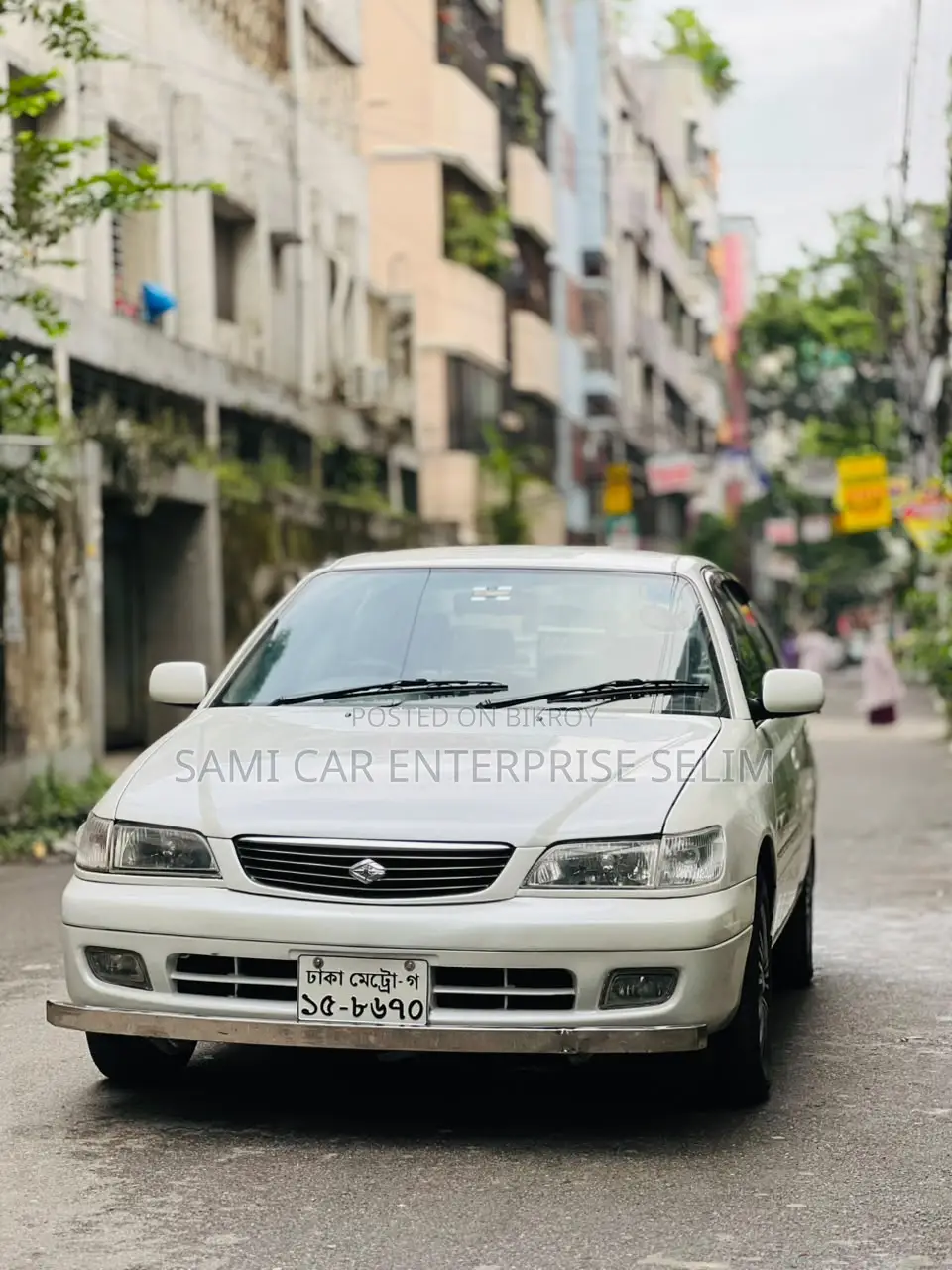 টয়োটা করোনা প্রিমিও ২০০০ সাদা