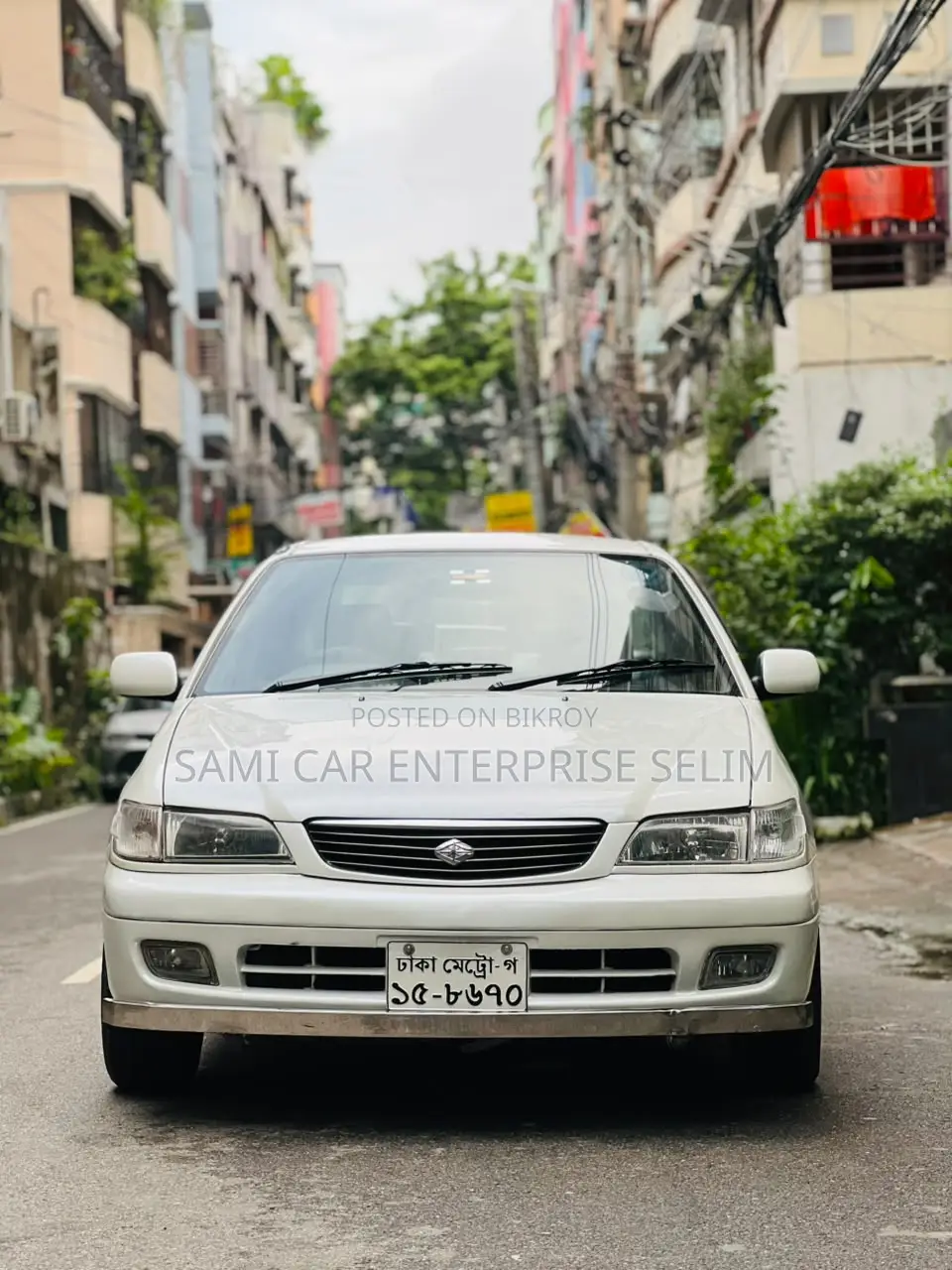 টয়োটা করোনা প্রিমিও ২০০০ সাদা