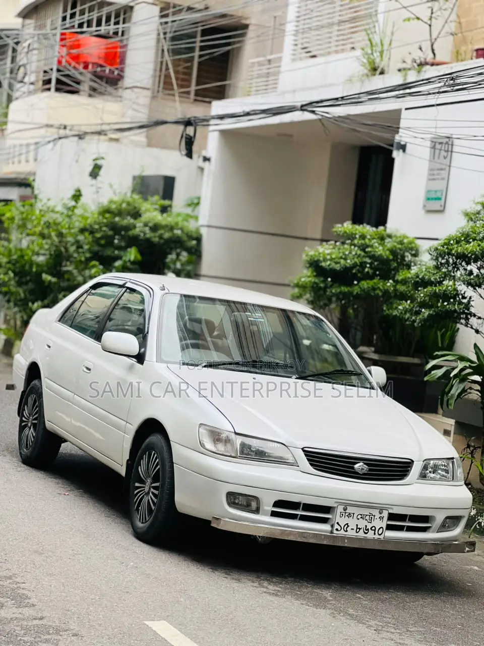 টয়োটা করোনা প্রিমিও ২০০০ সাদা
