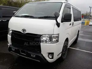 Toyota HiAce 2021 White