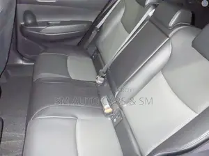 নিউ টয়োটা করোল্লা ক্রস ২০২৬ ব্রাউন