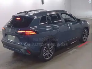 নিউ টয়োটা করোল্লা ক্রস ২০২৫ গ্রে