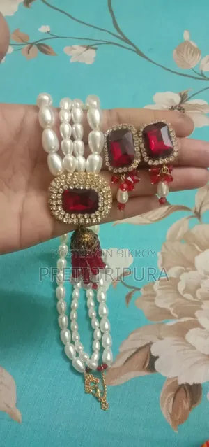 Pearl Necklace Set