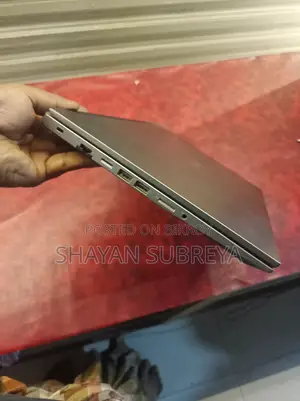 নতুন ল্যাপটপ ৮জিবি ইন্টেল কোর আই৩ এসএসডি ৫১২জিবি