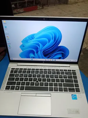 Laptop HP EliteBook 840 G8 8GB Intel Core i5 SSHD (Hybrid) 256GB