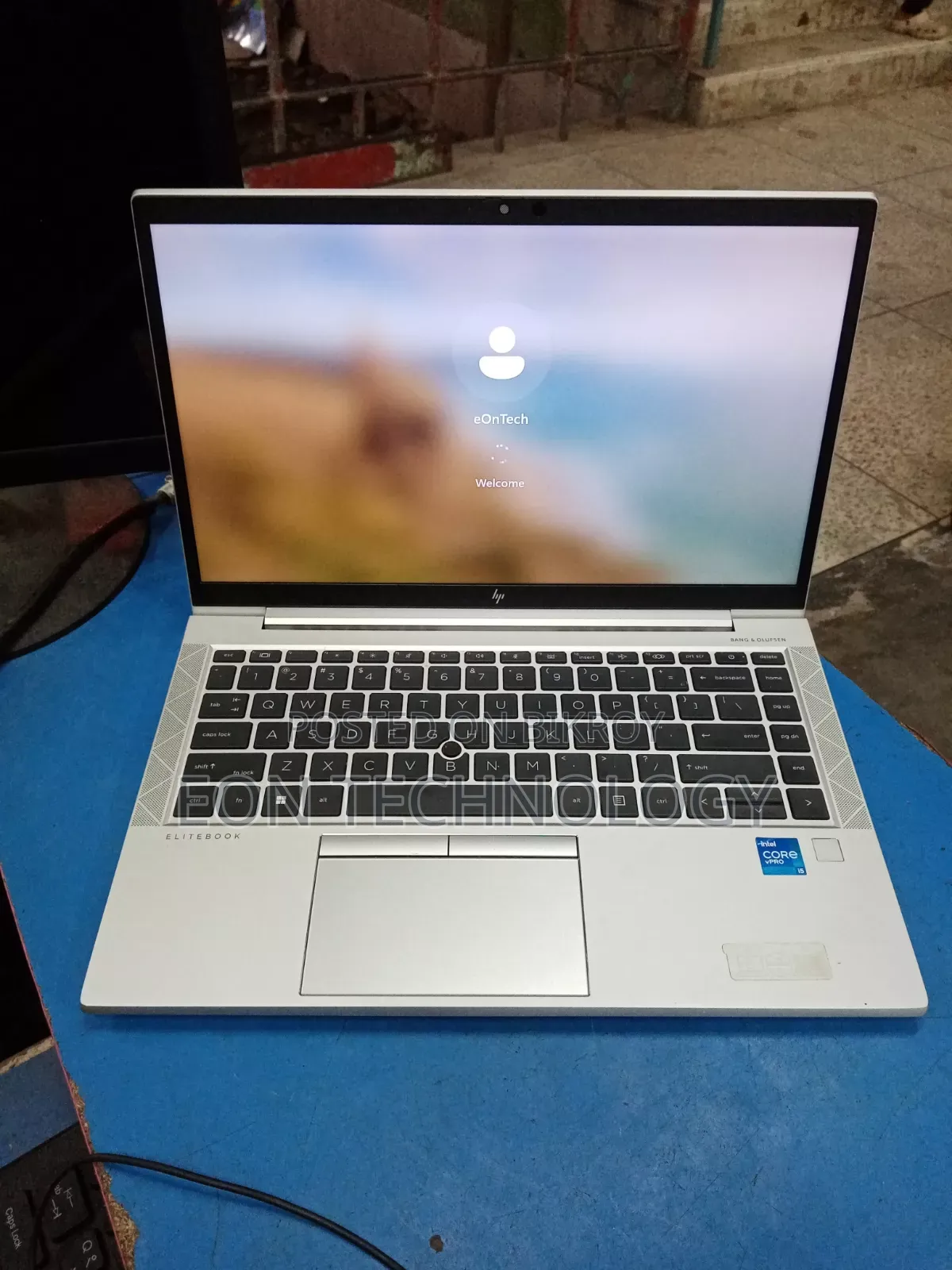 Laptop HP EliteBook 840 G8 8GB Intel Core i5 SSHD (Hybrid) 256GB
