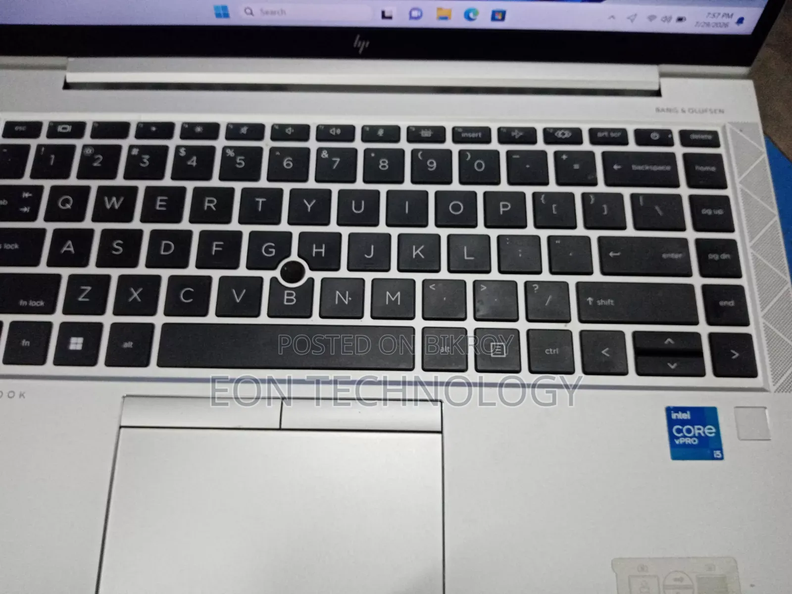 Laptop HP EliteBook 840 G8 8GB Intel Core i5 SSHD (Hybrid) 256GB